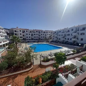 Victoria Court 2 - Lovely 65 Apartment