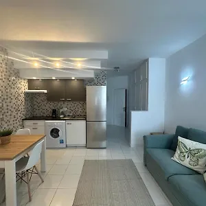 Liwia Beautiful In The First Oceanline In Cristianos. Apartment